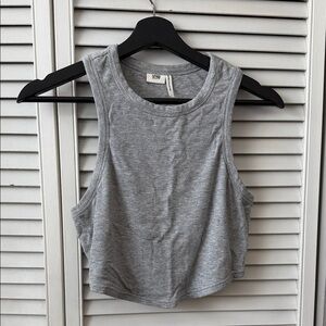 Casual Gray Sleeveless Crop Top